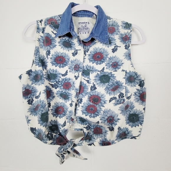 Vintage Tops - Vintage Andrew's Blues Flower Crop Top Size Large